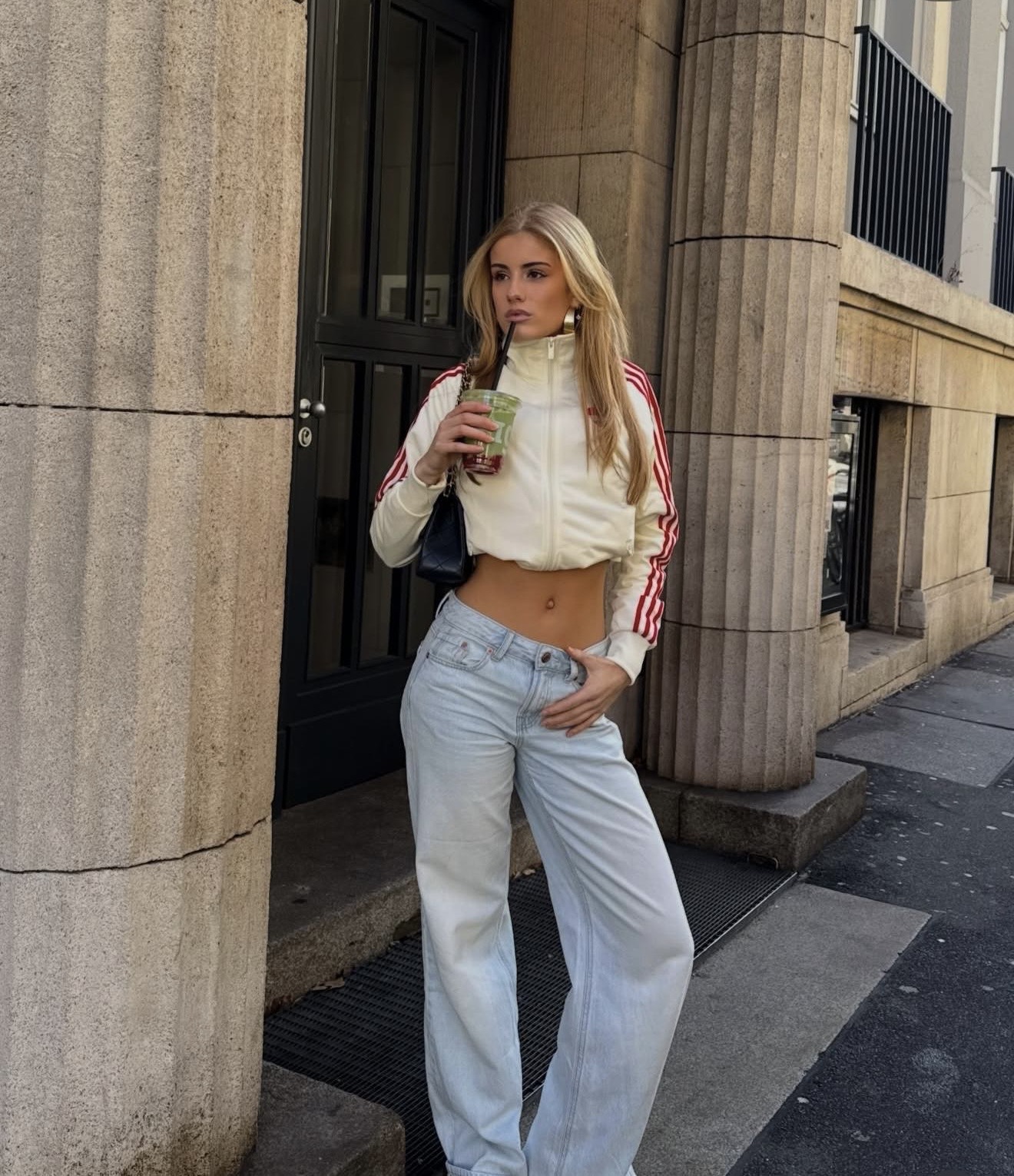 Mia